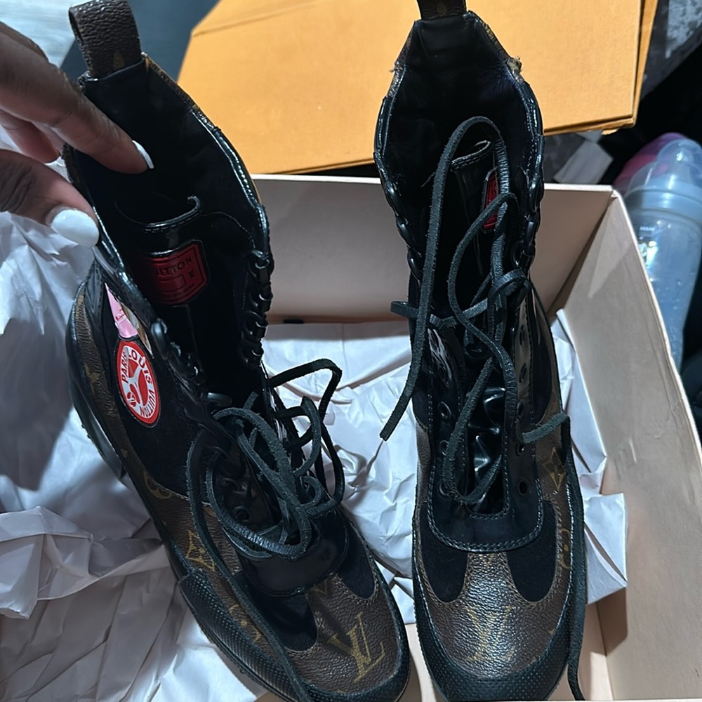 LV Combat boots